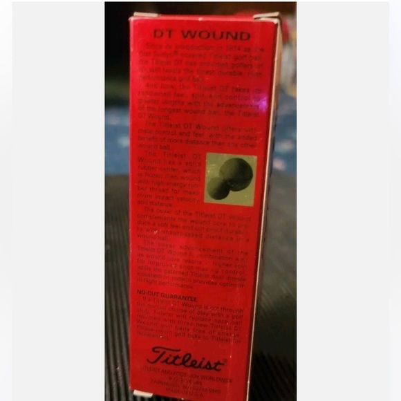 Titleist DT 2-Piece Golf Balls in Red Box - Picture 4 of 4